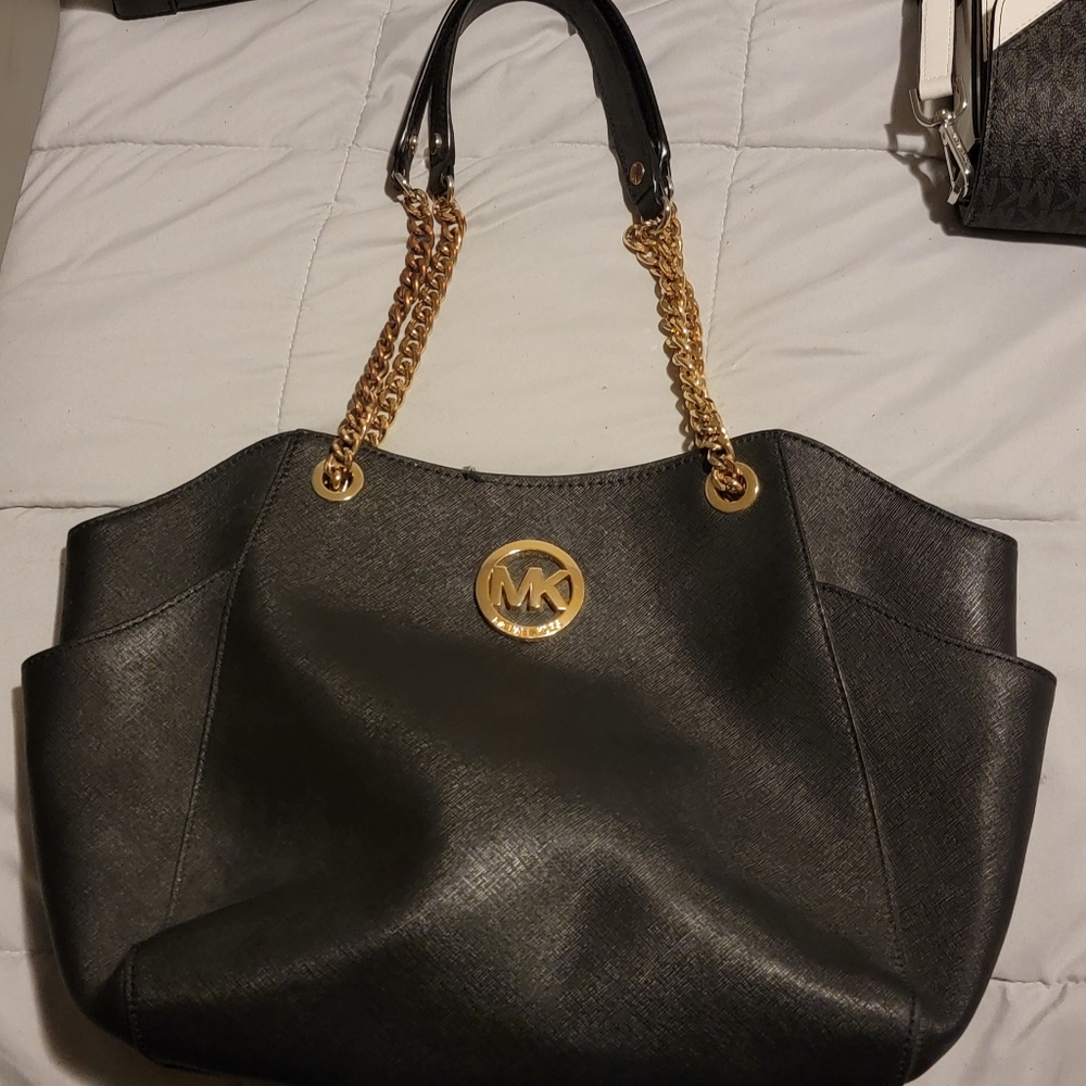 Michael Kors purse